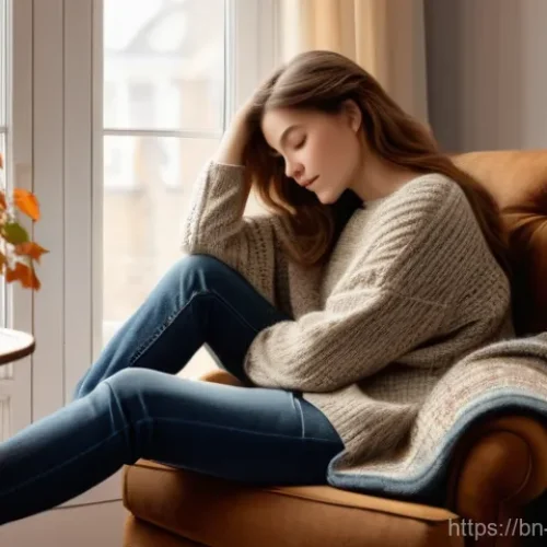 식품위생 안전관리 실무 케이스 - A cozy living room scene with soft, warm lighting emanating from a floor lamp. A young woman with lo...